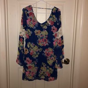 Floral bell sleeves dress